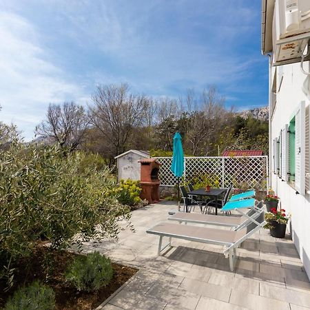 Apartment Magic Garden Baska  Luaran gambar